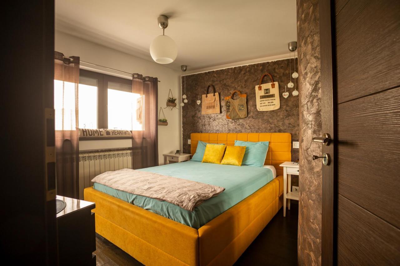 Ferienwohnung Amo Bukarest Exterior foto